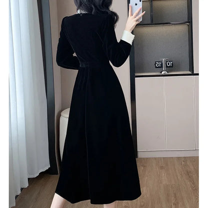 2024 Autumn New Year's Eve Slimming Long Dress In Black Velvet And Waiwan Style Waist-Fitted Prom Gowns One-Piece Ready-To-Wear