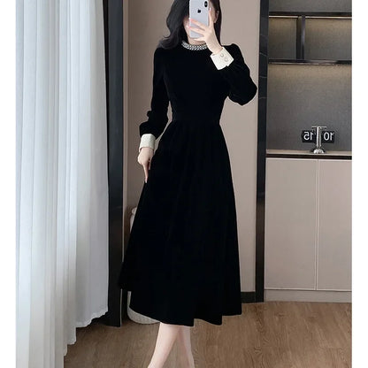 2024 Autumn New Year's Eve Slimming Long Dress In Black Velvet And Waiwan Style Waist-Fitted Prom Gowns One-Piece Ready-To-Wear