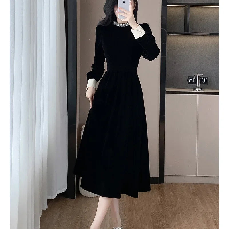 2024 Autumn New Year's Eve Slimming Long Dress In Black Velvet And Waiwan Style Waist-Fitted Prom Gowns One-Piece Ready-To-Wear